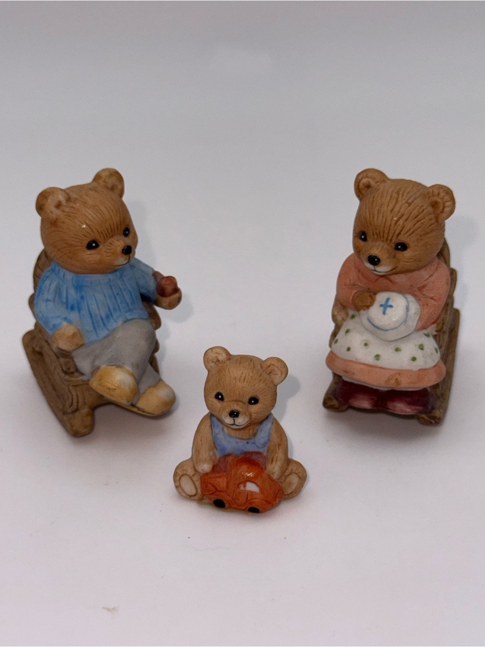 Homco Hand-Painted Bear Family Figurine Set - Blue, Pink, Brown, Orange